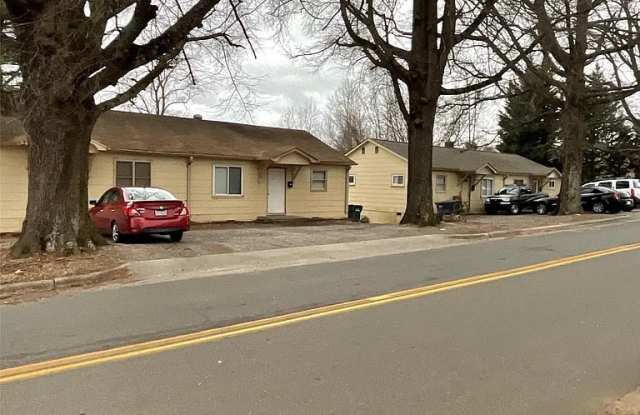1261 22nd Street Northeast - 1261 22nd Street Northeast, Hickory, NC 28601