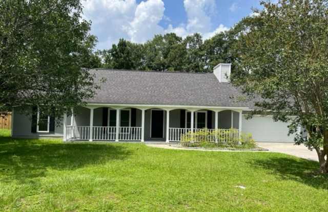 Spacious 3bedroom/2 bathroom home photos photos