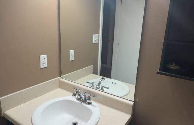 290 Fritz Circle photos photos