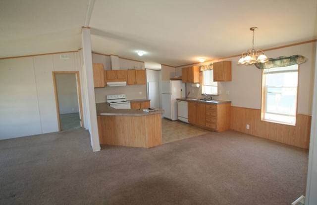 3 Bed 2 Bath Manufactured Home in Babcock Vista! Gallery 4