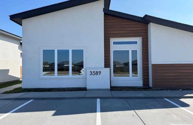 3589 HIDALGO CIR unit: 1 photos photos