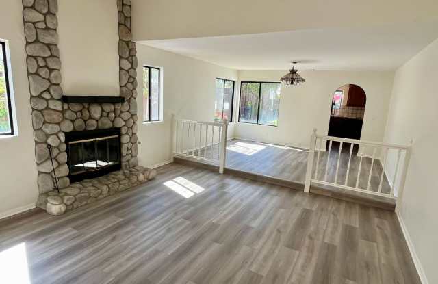 Spacious 4-Bedroom, 3-Bath Twin Home in La Costa – Available Now! Gallery 2