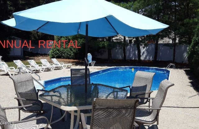 1210 Tuxedo Place photos photos