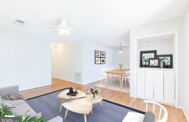 12105 GREENWOOD COURT Gallery 2