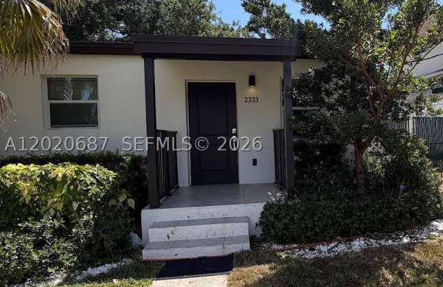 2333 SW 58th Ave photos photos