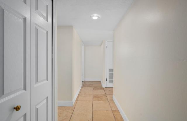 1100 S ORLANDO Avenue Gallery 4