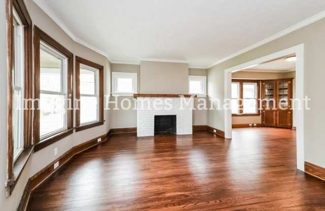 14949 Delaware Avenue Gallery 4