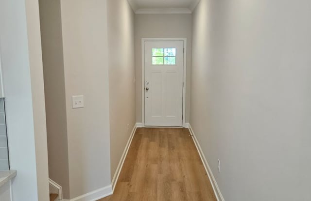 Don't miss out on this brand new 3 bed 2.5 bath Townhome located in Acworth Gallery 3