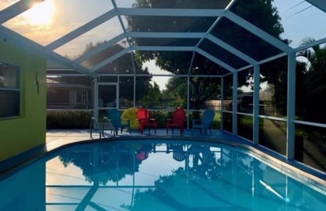 1134 SE 34th TER - 1134 Southeast 34th Terrace, Cape Coral, FL 33904