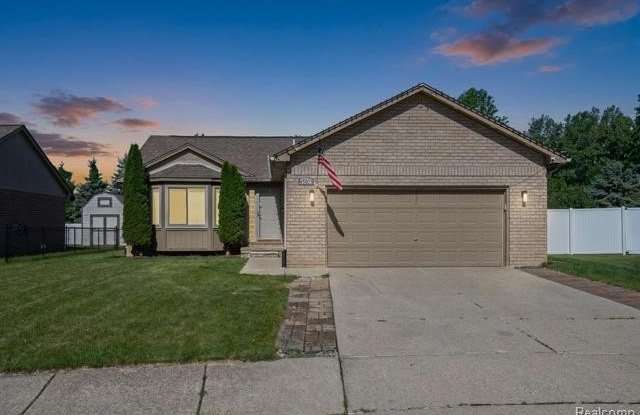 45925 Ashwood Lane Gallery 1
