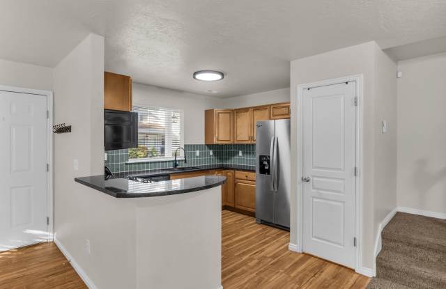 564 Sellwood Court - 1 Gallery 2