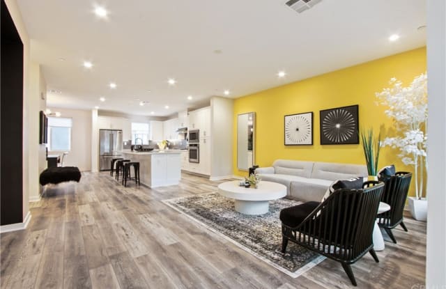 107 Schick - 107 Schick, Irvine, CA 92614