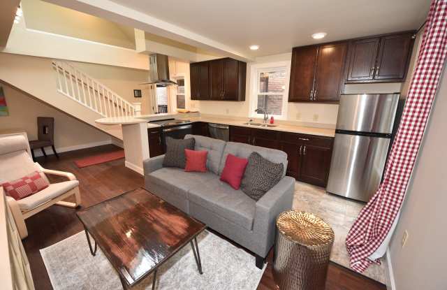 406 Stewart Ave - Apartment 3B Gallery 3