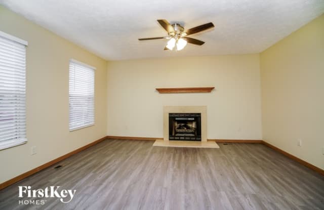 3953 Highland Bluff Drive Gallery 2