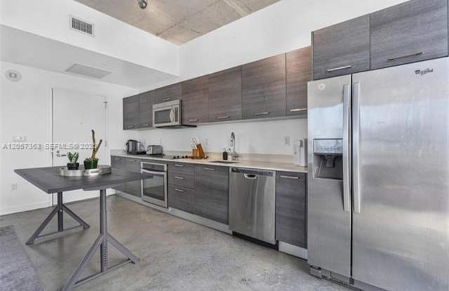 151 SE 1st St cu-2102, Miami, FL 33131 Gallery 1
