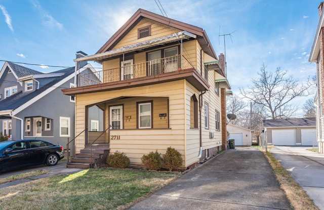 2711 Robertson Ave photos photos