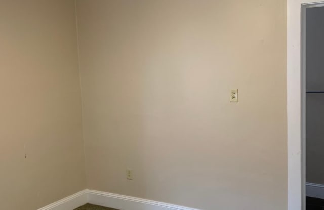 106 N MAIN STREET Gallery 4