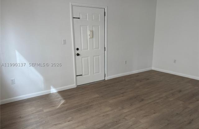 4080 SW 2nd Ter Gallery 4