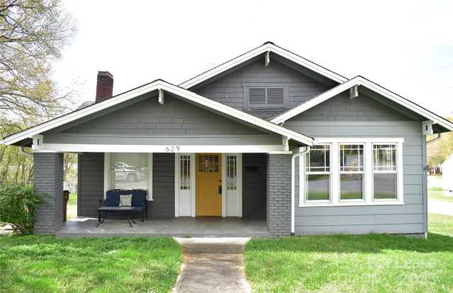 629 N Cedar Street photos photos