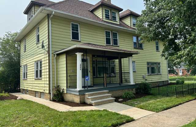 2086 Marlindale Rd photos photos