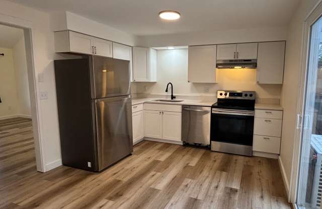 429 Thomas Street Northwest photos photos