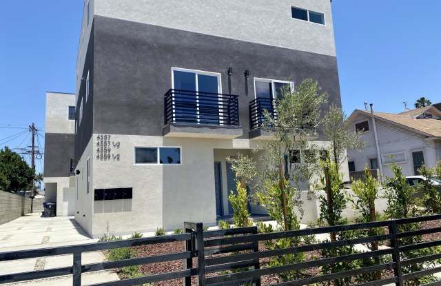 4557 Pickford Street - 4559 - 4557 Pickford Street, Los Angeles, CA 90019
