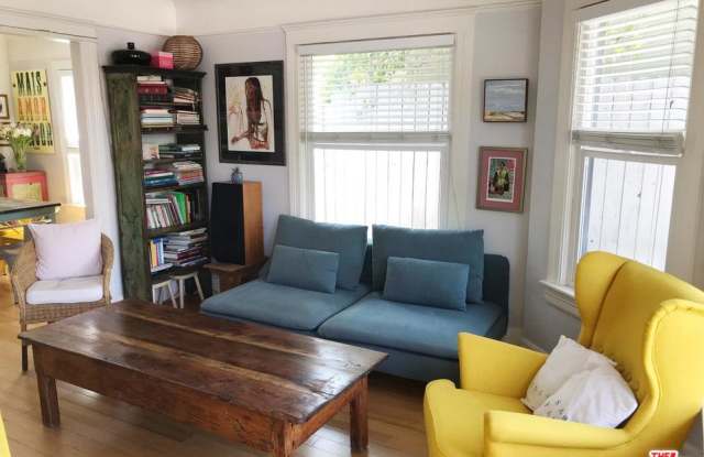 4125 GATEWAY Avenue Gallery 4