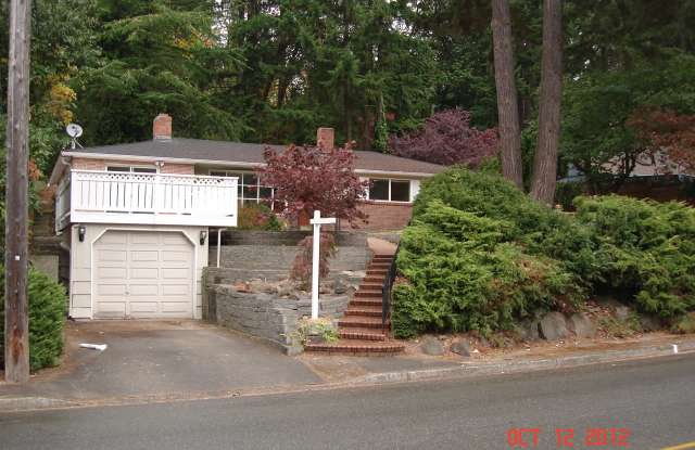 3BR/1BA Single Family House in Eastgate - Bellevue - 14228 Southeast Allen Road, Bellevue, WA 98006