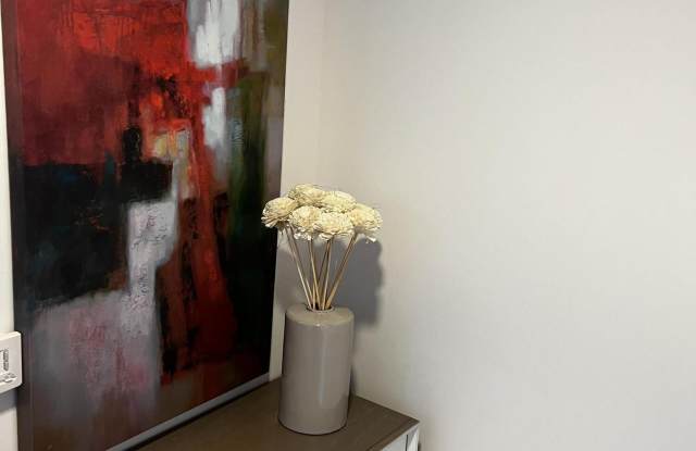 101 E Via Mizner Gallery 2