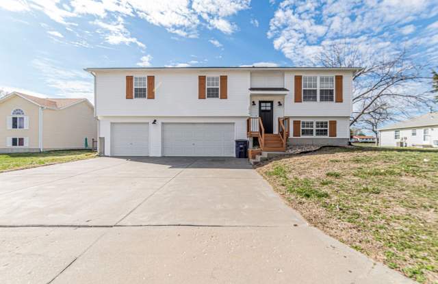 Walking distance to Milford Lake photos photos
