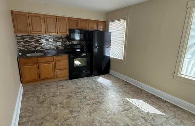 388 W LANCASTER Avenue photos photos