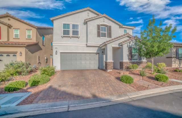FANTASTIC 2-STORY 4-BEDROOM PROPERTY WITH POOL  SPA IN GATED COMMUNITY! photos photos