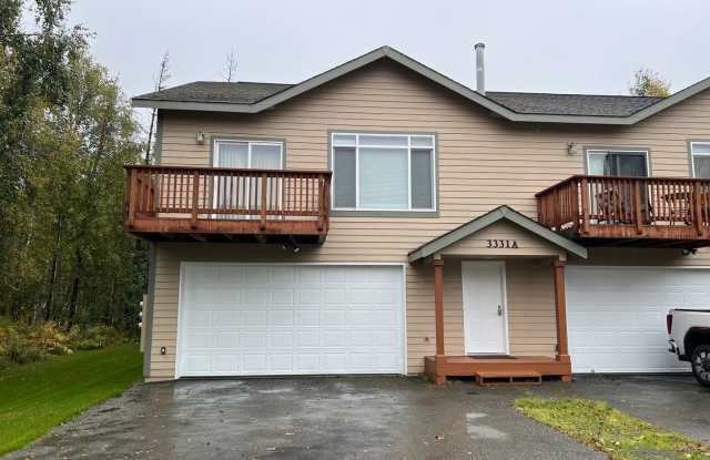 Spacious Remodeled Townhouse in Convenient Valley Location photos photos