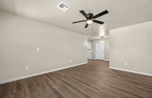408 SW 71st - HOT New Listing! Gallery 4