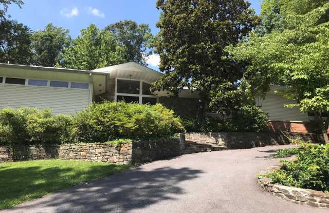 7223 SELKIRK DRIVE - 7223 Selkirk Drive, Bethesda, MD 20817