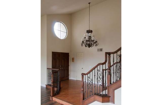 31 La Sierra Drive Gallery 3