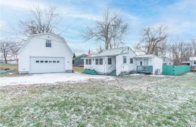 216 Frontenac Boulevard photos photos