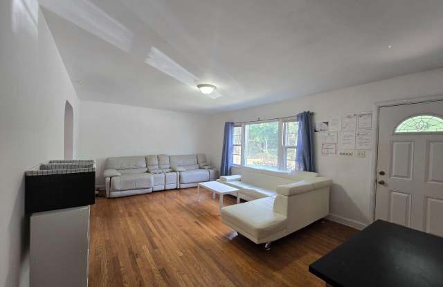 159 GREEN Lane Gallery 3