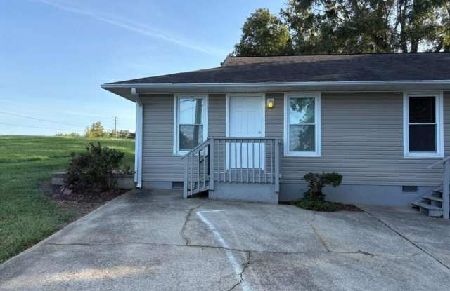3749 Old Plainview R Gallery 2