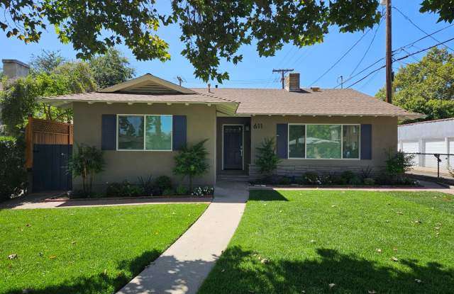 Beautiful Home in a Lovely Neighborhood! Available Spacious 2 Bedroom and Two Bathroom! photos photos