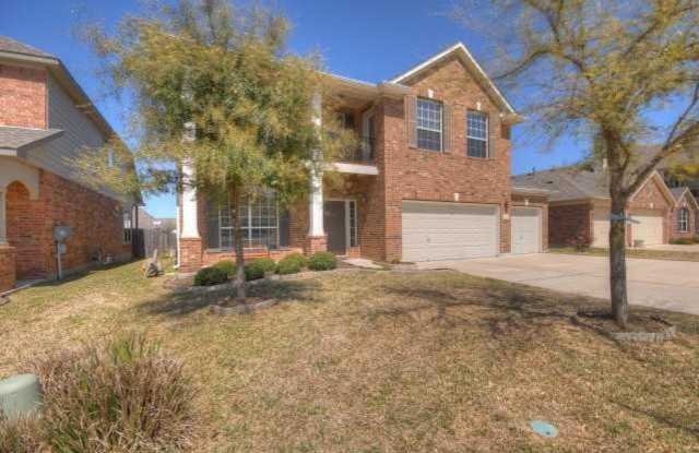 GREAT 4 BEDROOM WITH ALL THE BELLS AND WHISTLES photos photos