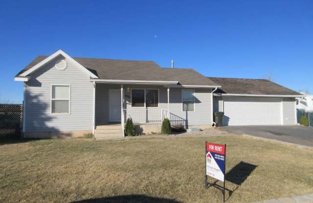 Move-In Discount - Single Family Home in Enoch - 4701 Marshal Trail, Enoch, UT 84721