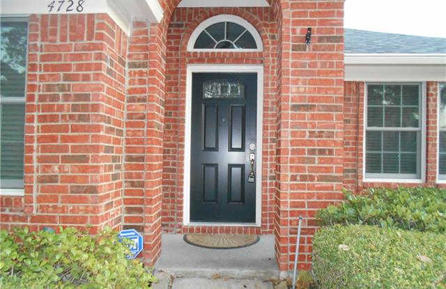 4728 Holly Berry Drive Gallery 2