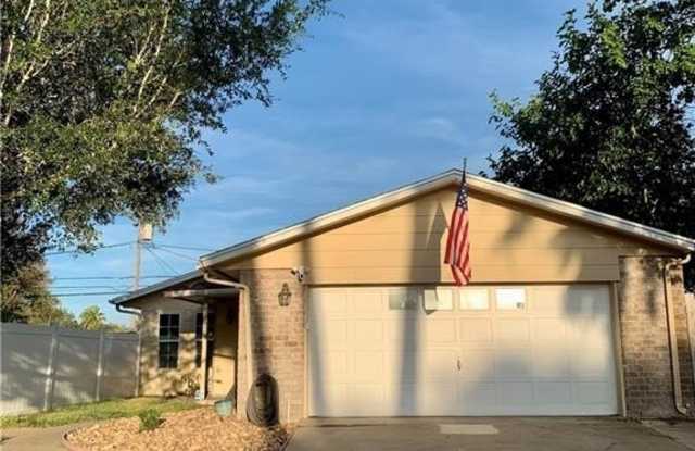 1305 Harbor Lights Drive photos photos