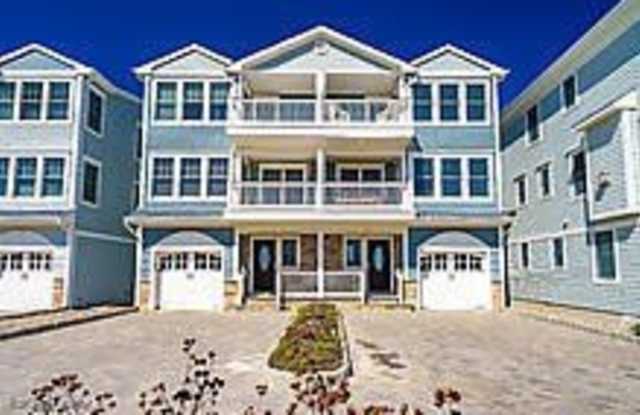 1401 N Ocean Avenue unit: 6 - 1401 North Ocean Avenue, Seaside Park, NJ 08752