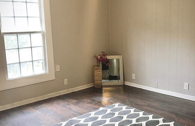 1413 Ware Avenue - 1413 Ware Avenue, Gastonia, NC 28052