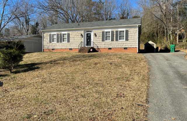 1104 Robinhood Road photos photos