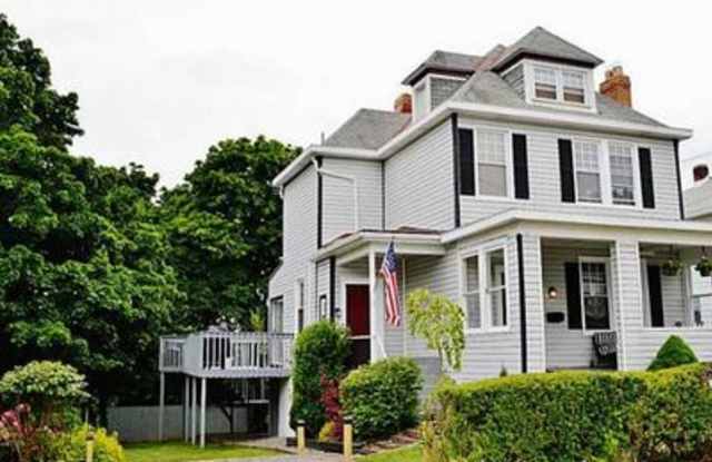 239 Ridgewood Ave photos photos
