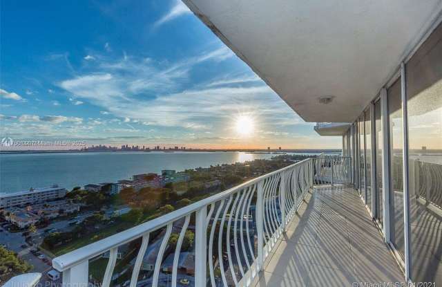 7601 E Treasure Dr photos photos 7601 E Treasure Dr photos photos