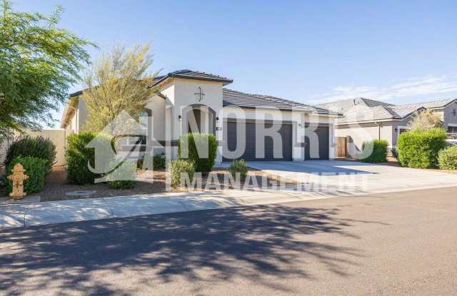 Beautiful Large Home in North Casa Grande Gallery 4